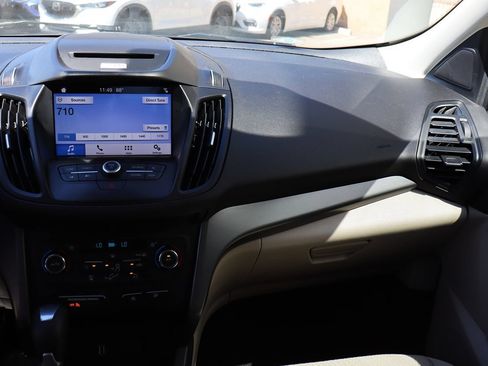 Used 2017 Ford Escape SE w/ Equipment Group 201A AWD/4WD image 45
