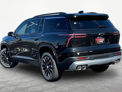 New 2026 Chevrolet Traverse LT w/ Sun and Wheel Package AWD/4WD image 3