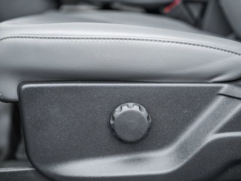 Used 2024 Ford F250 XL w/ Snow Plow Prep Package image 37