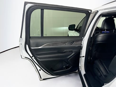 Used 2023 Jeep Grand Cherokee L Limited RWD image 26