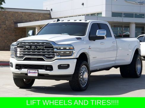 Used 2025 RAM 3500 Longhorn AWD/4WD image 3