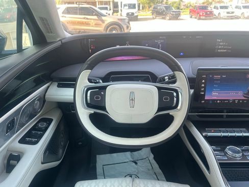 Used 2024 Lincoln Nautilus Black Label AWD/4WD image 13