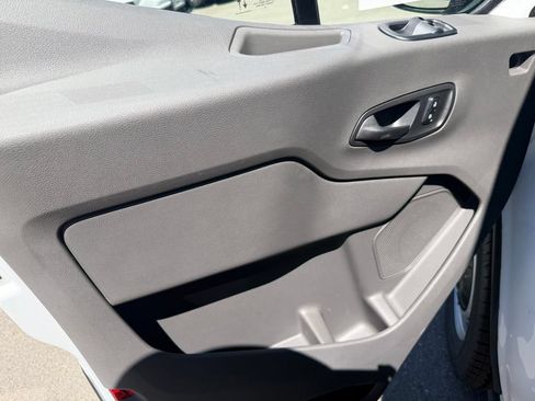 New 2026 Ford Transit 250 148 Medium Roof w/ Load Area Protection Package RWD image 17