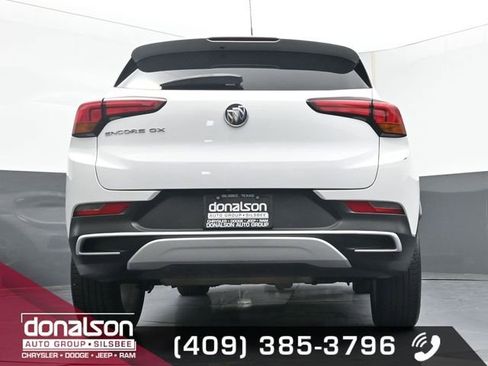 Used 2021 Buick Encore GX Preferred w/ Cold Weather Comfort Package image 16
