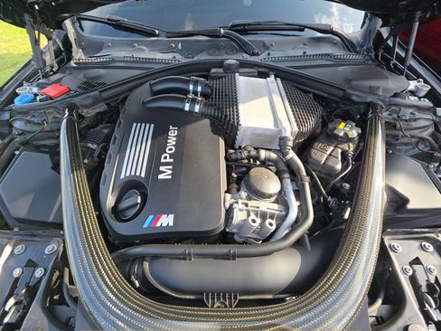 Used 2018 BMW M4 Coupe RWD image 17
