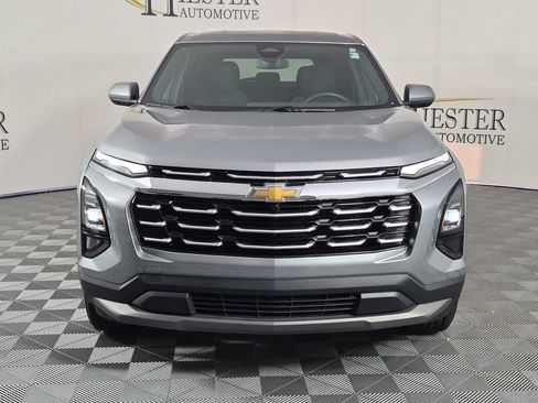 Used 2026 Chevrolet Equinox LT FWD image 9