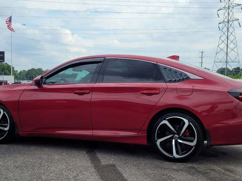 Used 2018 Honda Accord Sport image 14