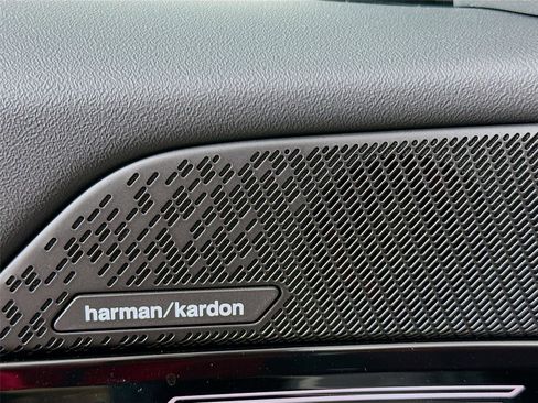 New 2026 BMW 530i xDrive w/ M Sport Package image 19