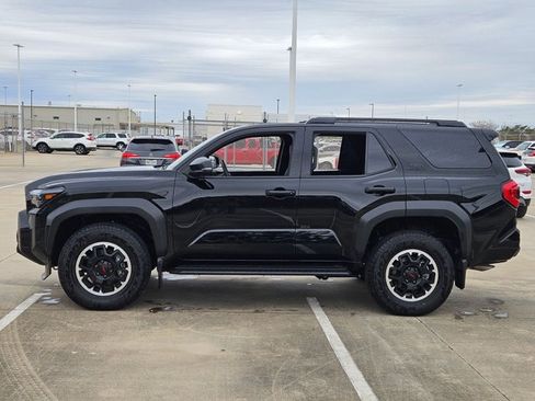 Used 2025 Toyota 4Runner TRD Off-Road Premium image 8