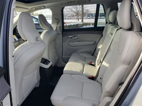 New 2026 Volvo XC90 T8 Ultra image 28