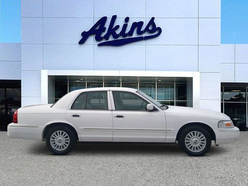 Used 2007 Mercury Grand Marquis LS image 1