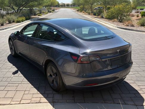Used 2022 Tesla Model 3 Standard Range RWD image 4