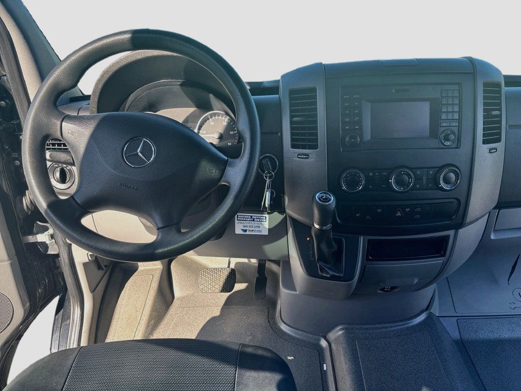 Used 2017 Mercedes-Benz Sprinter 3500 image 28