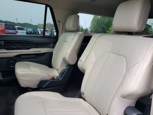 Used 2023 Ford Expedition Max Platinum AWD/4WD image 34
