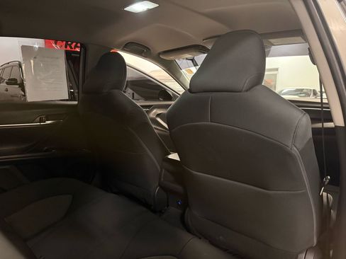 Used 2022 Toyota Camry LE image 25
