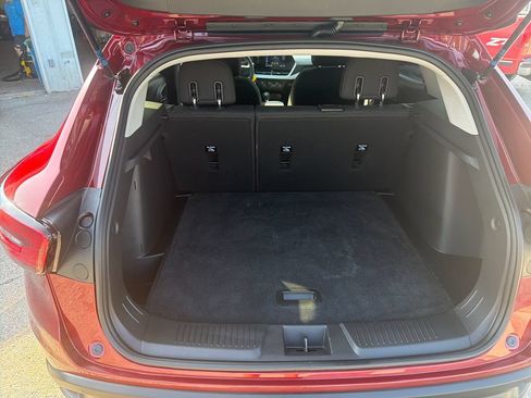 Used 2025 Chevrolet Trax LS w/ Driver Confidence Package FWD image 9