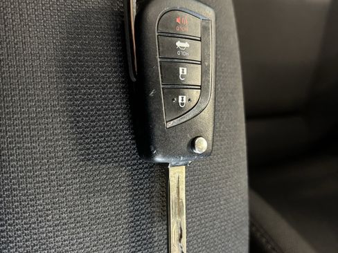 Certified 2024 Toyota Corolla LE image 25