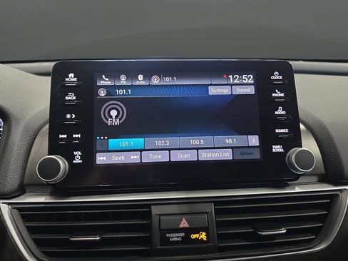 Used 2018 Honda Accord EX-L image 17