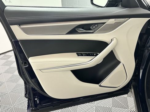 Used 2026 Jaguar F-PACE R-Dynamic S image 10