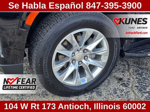 Used 2024 Chevrolet Tahoe Premier AWD/4WD image 17