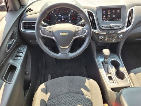 Used 2023 Chevrolet Equinox LT image 9