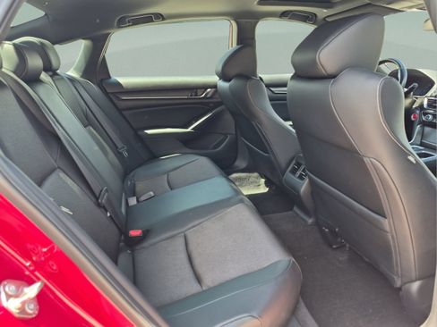 Certified 2018 Honda Accord Sport image 18