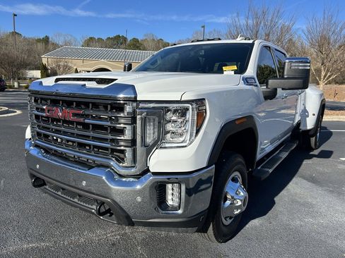 Used 2023 GMC Sierra 3500 SLT w/ SLT Premium Package image 65