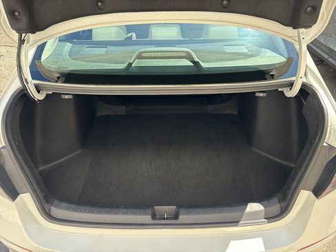 Used 2024 Honda Civic Touring image 29