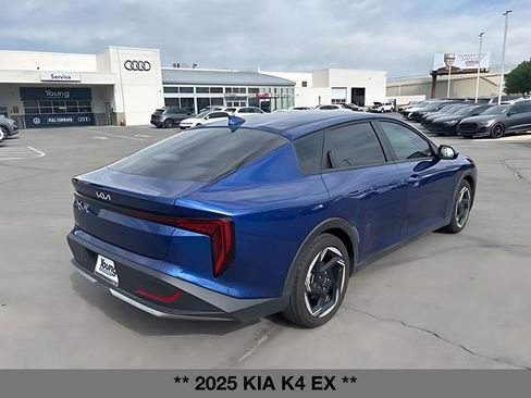 Used 2025 Kia K4 EX FWD image 3