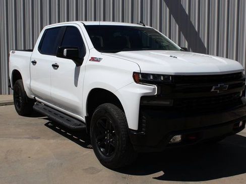 Used 2021 Chevrolet Silverado 1500 LT Trail Boss w/ Convenience Package II image 5