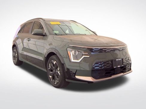 Used 2024 Kia Niro Wind FWD image 6
