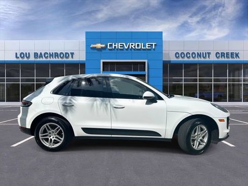 Used 2020 Porsche Macan AWD/4WD image 9