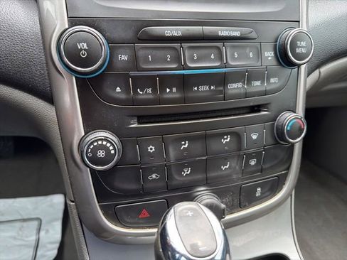 Used 2014 Chevrolet Malibu LS FWD image 19