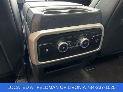 Used 2022 Ford Expedition Limited image 22