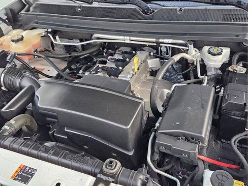 Used 2022 Chevrolet Colorado LT w/ Fleet Safety Package RWD image 18