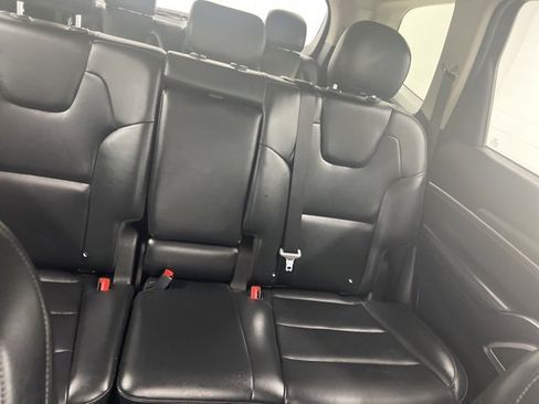 Used 2022 Kia Telluride LX image 28