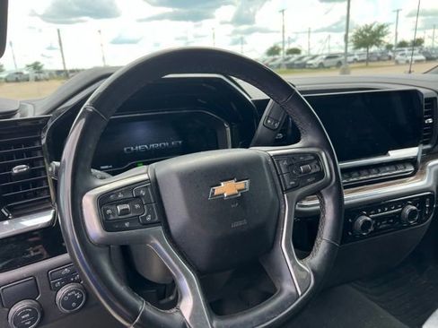 Used 2023 Chevrolet Silverado 1500 LT RWD image 8
