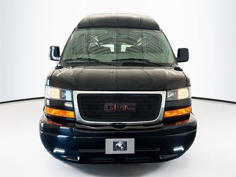 Used 2023 GMC Savana 2500 RWD image 21