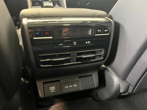 New 2026 Acura MDX SH-AWD image 33