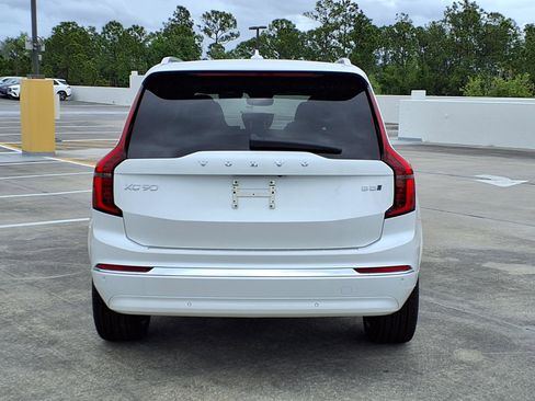 New 2026 Volvo XC90 B5 Ultra w/ Protection Package Premier image 6