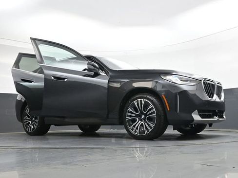 Used 2026 BMW X3 xDrive30 w/ Convenience Package AWD/4WD image 43
