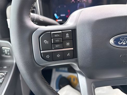 Used 2026 Ford F350 Lariat w/ Black Appearance Package image 26