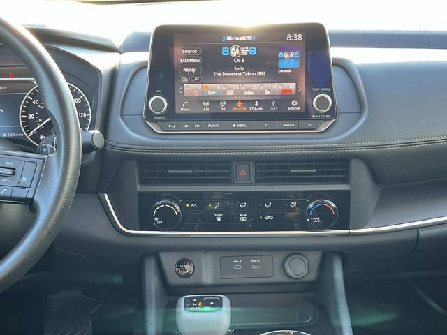 Used 2024 Nissan Rogue S FWD image 15