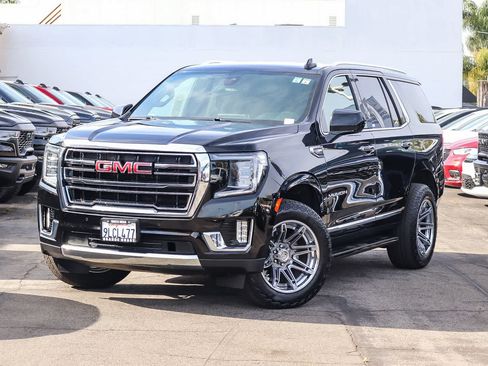 Used 2021 GMC Yukon SLT AWD/4WD image 1