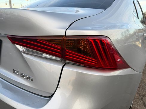 Used 2018 Lexus IS 300 image 22