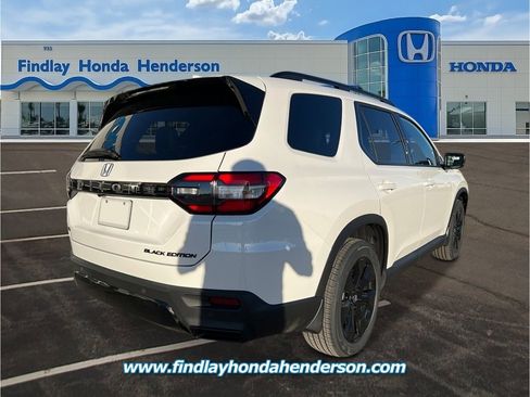 New 2026 Honda Pilot Black Edition image 5