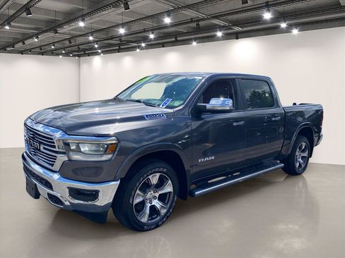 Used 2019 RAM 1500 Laramie AWD/4WD image 3
