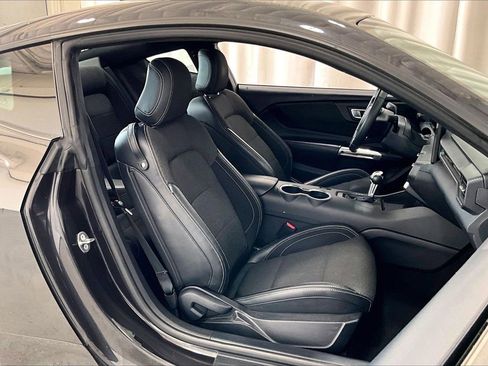 Used 2024 Ford Mustang Coupe image 16