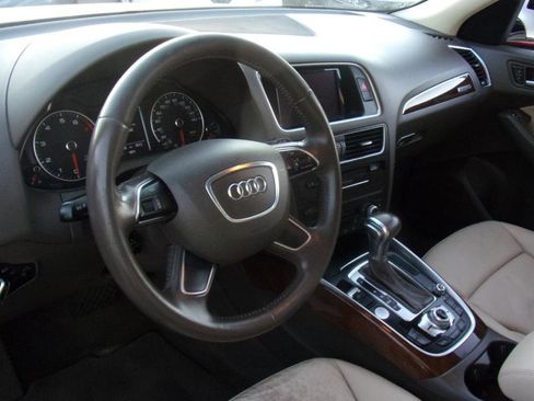 Used 2015 Audi Q5 2.0T Premium Plus w/ Technology Package AWD/4WD image 4