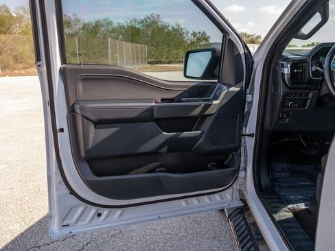 Used 2022 Ford F150 XLT w/ Equipment Group 302A High image 10